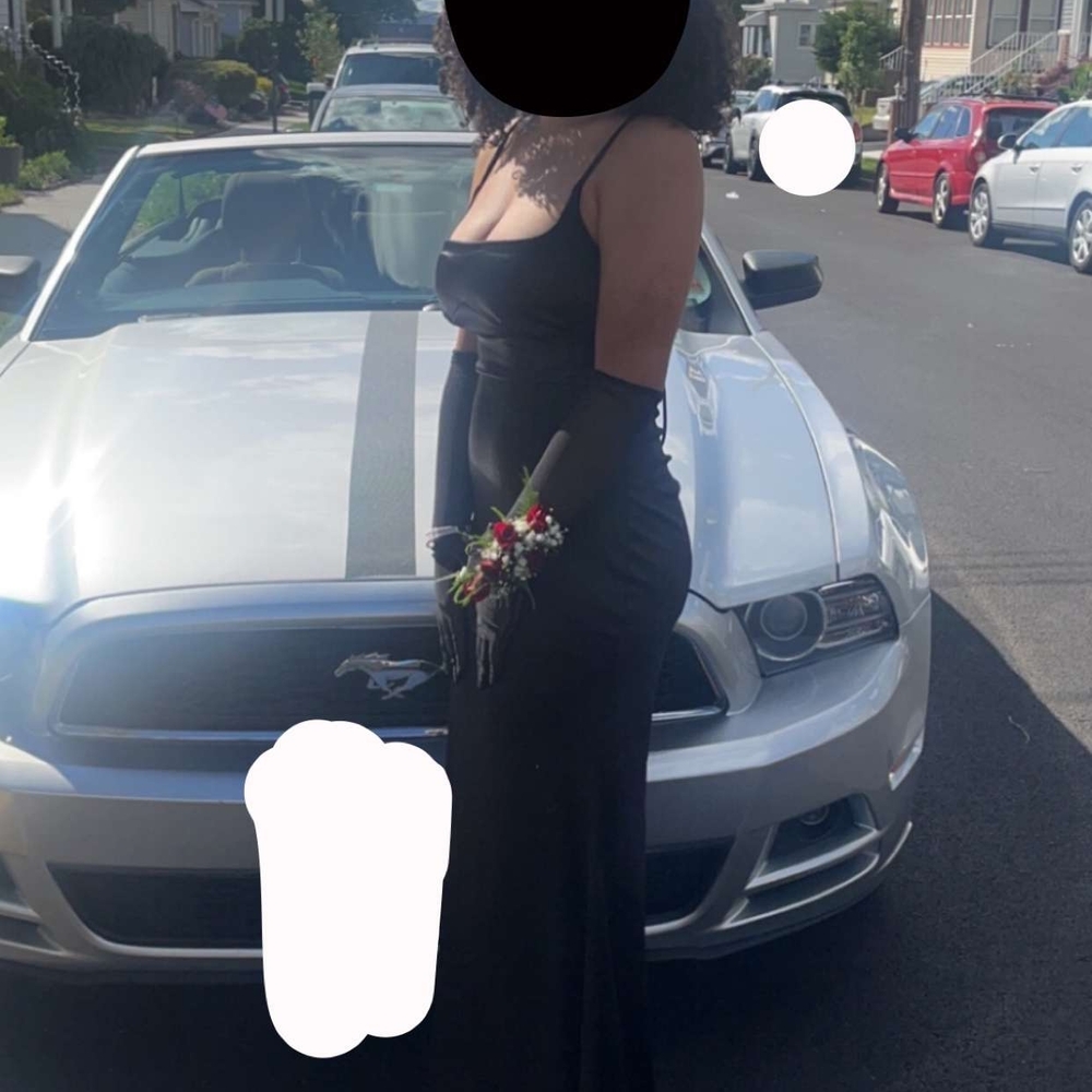 Elegant Black Evening Gown Or Prom Dress
